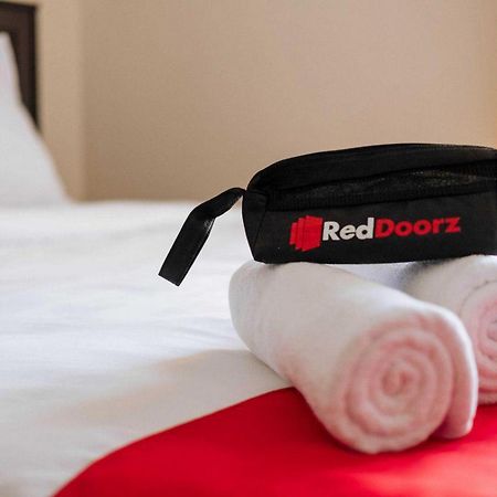 Hotel Reddoorz Near Mojokerto Train Station Exteriér fotografie