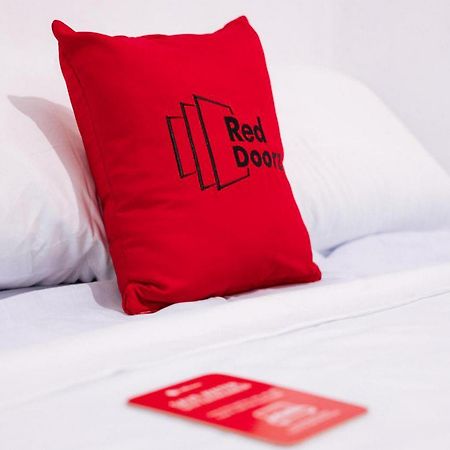 Hotel Reddoorz Near Mojokerto Train Station Exteriér fotografie