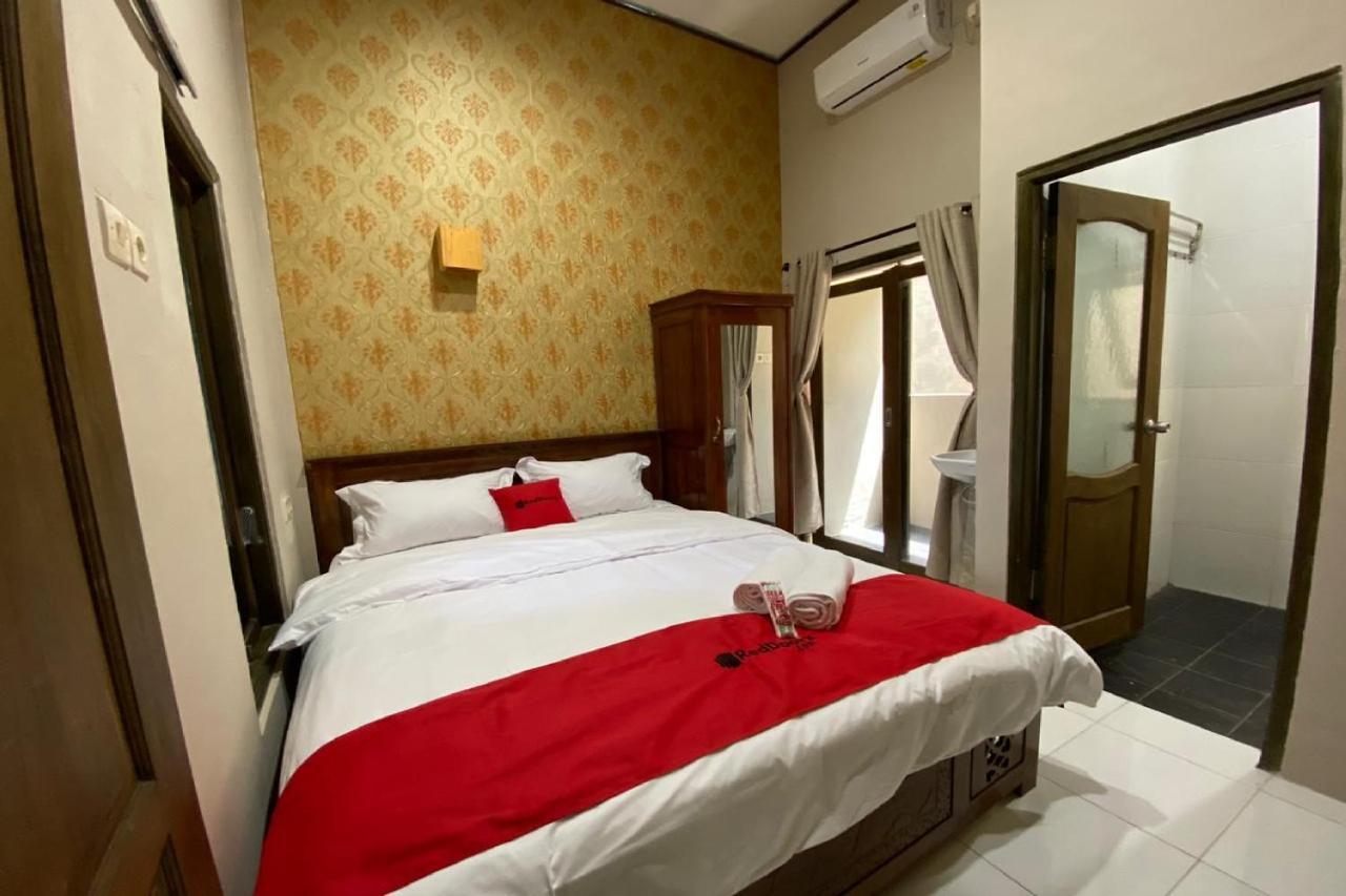 Hotel Reddoorz Near Mojokerto Train Station Exteriér fotografie